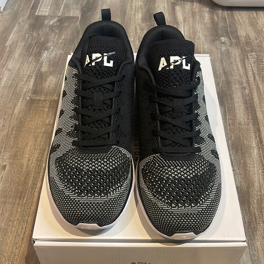 BNIB ⚡️Men’s APL Techloom Pro